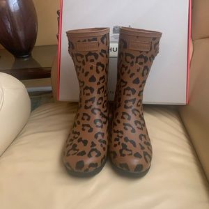HUNTER Original Refined Hybrid Short Leopard Waterproof Rain Boot.